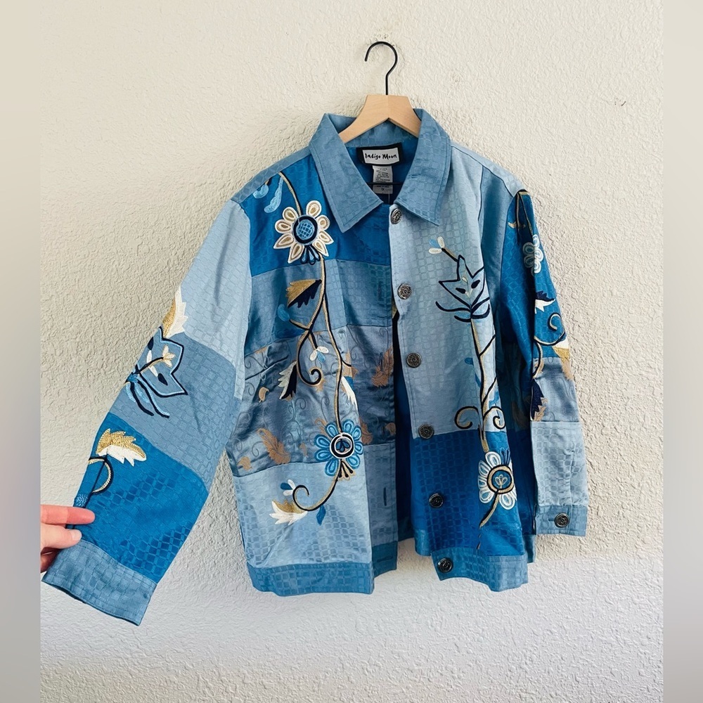 Vintage Indigo Moon Patchwork Embroidered Jakcet